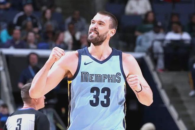 既能在对攻 既能在对攻