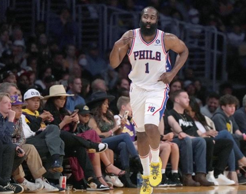 舍什科:赛季首胜鼓舞人心,我们会在老特拉福德再接再厉