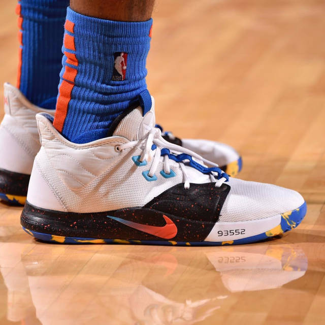 甲虫与插深 甲虫与插深